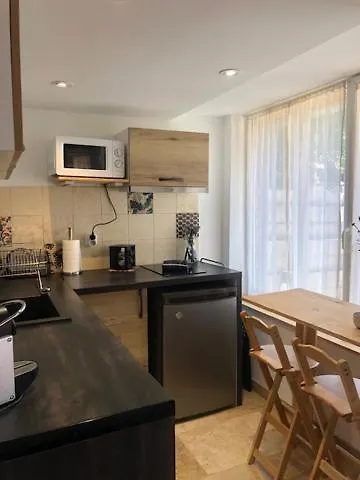 Дом отдыха La Chapelle De Monet - Logis Eglantine Bois-Jerome-Saint-Ouen